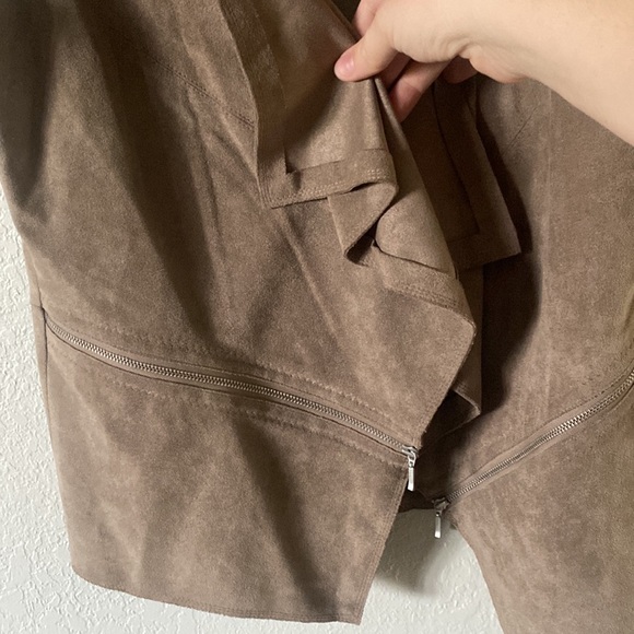 Sued vest - Picture 2 of 4